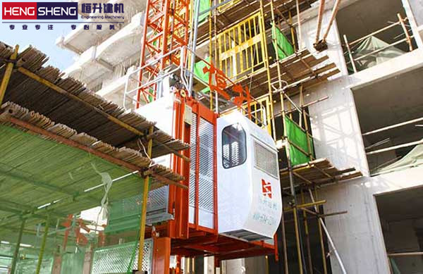 Hengsheng construction elevator (construction elevator) in N
